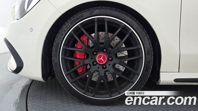Mercedes-Benz CLA-Class (C117) CLA45 AMG 4MATIC 2018 — фото 5
