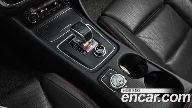 Mercedes-Benz CLA-Class (C117) CLA45 AMG 4MATIC 2018 — фото 9