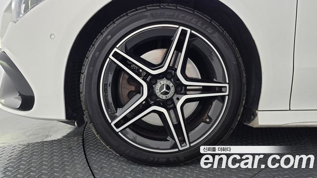 Mercedes-Benz CLA-Class (C118) CLA250 4MATIC 2023 — фото 5