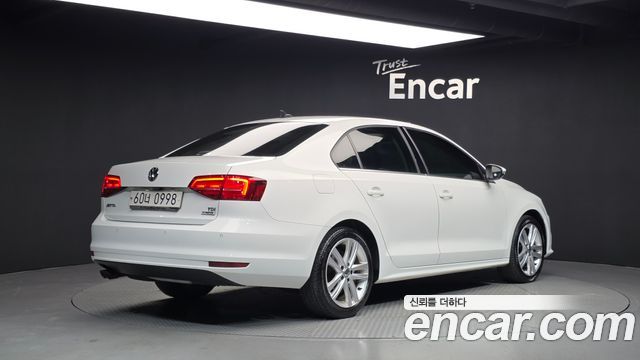 Volkswagen Jetta 2.0 TDI BlueMotion Premium 6th 2015 — фото 2