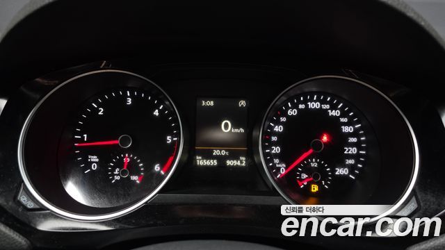 Volkswagen Jetta 2.0 TDI BlueMotion Premium 6th 2015 — фото 8