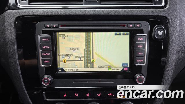 Volkswagen Jetta 2.0 TDI BlueMotion Premium 6th 2015 — фото 20