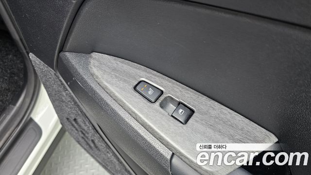 Kia Sportage Hybrid (V) Nobleless 2WD 2023 — фото 19
