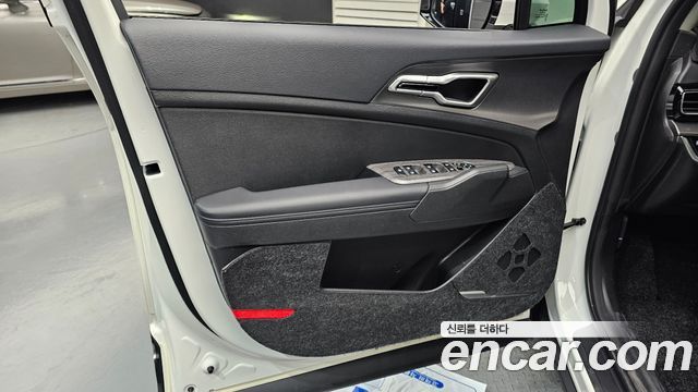 Kia Sportage Hybrid (V) Nobleless 2WD 2023 — фото 24