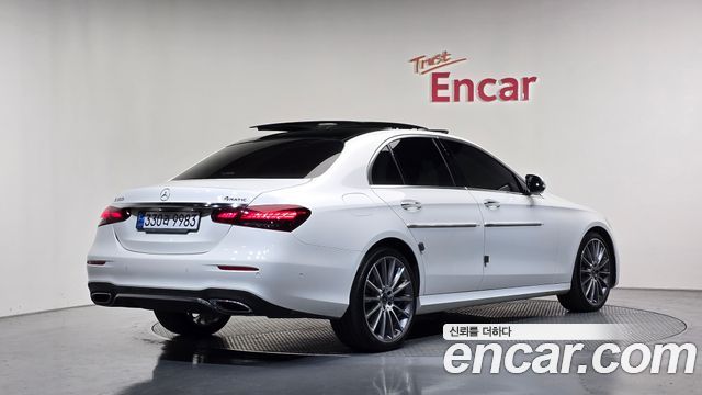 Mercedes-Benz E-Class (W213) E350 4MATIC AMG Line 2022 — фото 2
