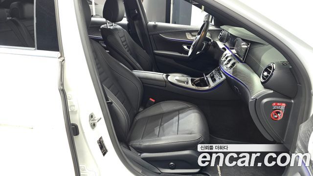 Mercedes-Benz E-Class (W213) E350 4MATIC AMG Line 2022 — фото 26