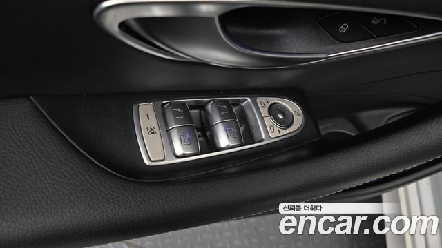 Mercedes-Benz E-Class (W213) E350 4MATIC AMG Line 2022 — фото 28
