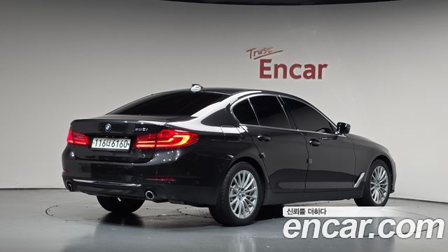 BMW 5 Series (G30) 520i Luxury 2020 — фото 2