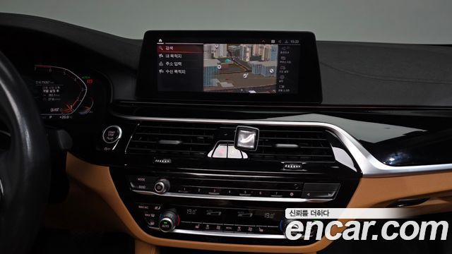 BMW 5 Series (G30) 520i Luxury 2020 — фото 14
