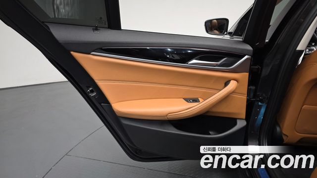 BMW 5 Series (G30) 520i Luxury 2020 — фото 25