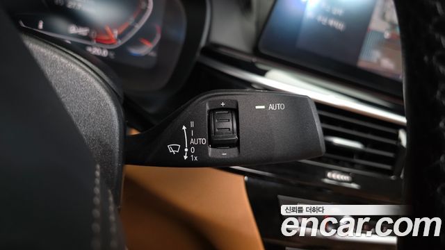BMW 5 Series (G30) 520i Luxury 2020 — фото 36