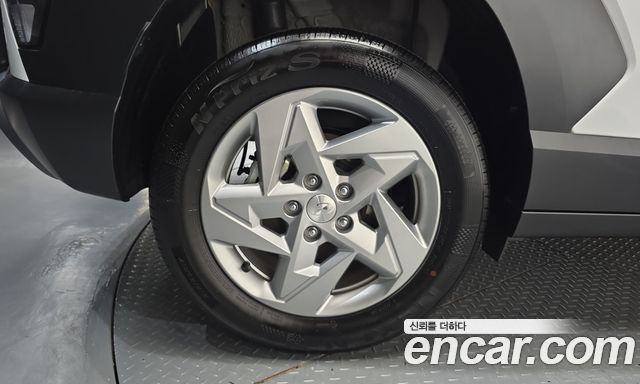 Hyundai Kona (SX2) Gasoline 1.6 Turbo 2WD Premium 2024 — фото 5