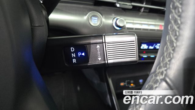 Hyundai Kona (SX2) Gasoline 1.6 Turbo 2WD Premium 2024 — фото 9