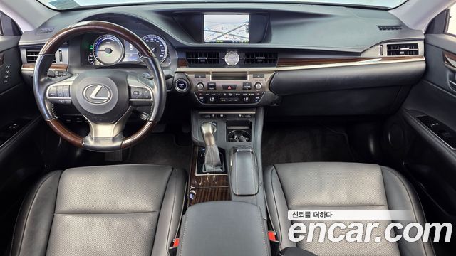 Lexus ES300h Supreme XV60 2016 — фото 7