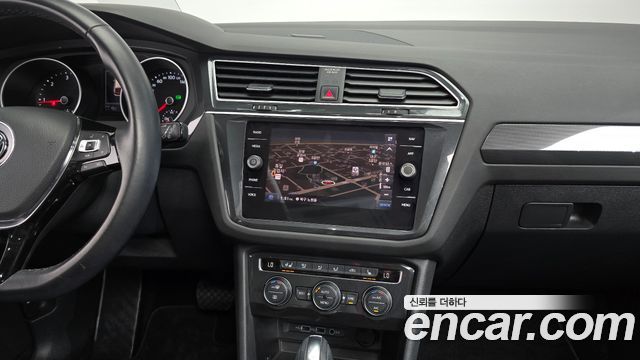Volkswagen Tiguan (II) 2.0 TDI Prestige 2020 — фото 17