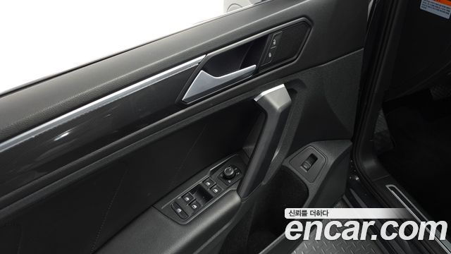 Volkswagen Tiguan (II) 2.0 TDI Prestige 2020 — фото 22