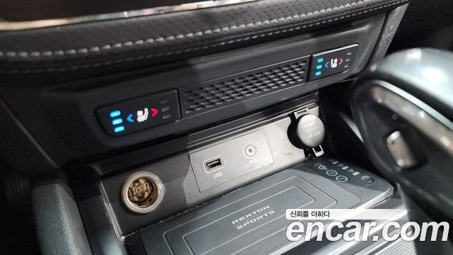 KG Mobility (SsangYong) Rexton Sports Khan Diesel 2.2 4WD Prestige 2021 — фото 11