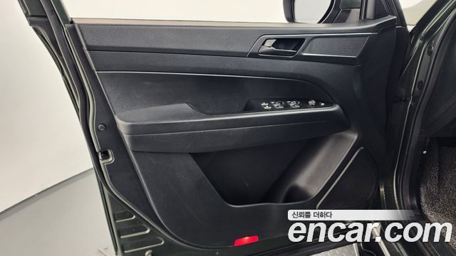 KG Mobility (SsangYong) Rexton Sports Khan Diesel 2.2 4WD Prestige 2021 — фото 24