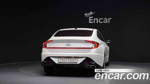 Hyundai Sonata (DN8) 1.6 Turbo Premium Family 2020 — фото 4
