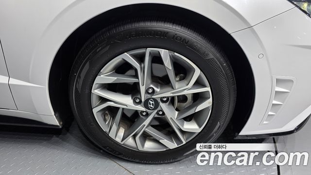 Hyundai Sonata (DN8) 1.6 Turbo Premium Family 2020 — фото 5