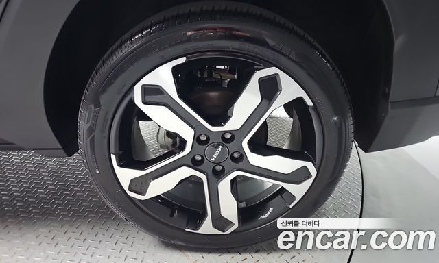 KG Mobility (SsangYong) Torres HEV 1.5 2WD T7 2026 — фото 21
