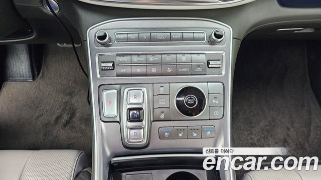 Hyundai Santa Fe Gasoline 2.5T 2WD Calligraphy 2021 — фото 9