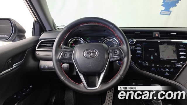 Toyota Camry (XV70) 2.5 XLE Hybrid 2019 — фото 17