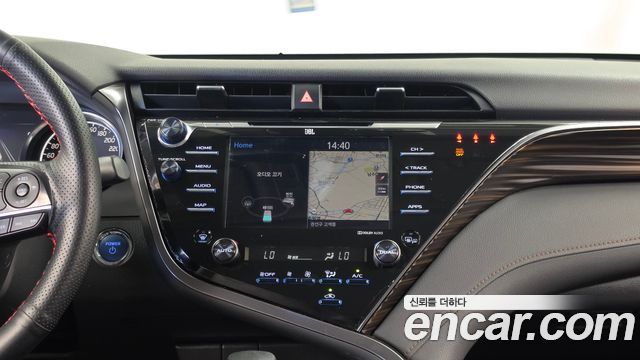 Toyota Camry (XV70) 2.5 XLE Hybrid 2019 — фото 18