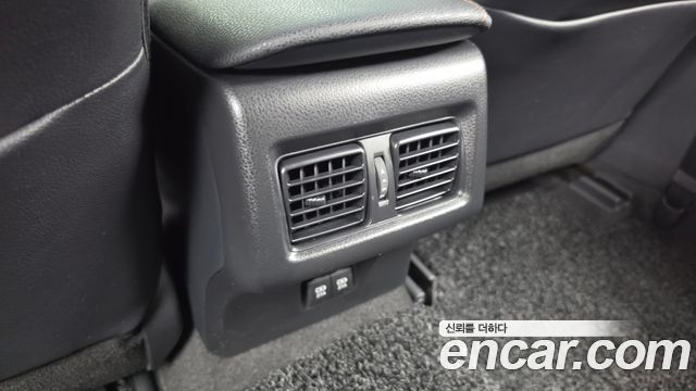 Toyota Camry (XV70) 2.5 XLE Hybrid 2019 — фото 37