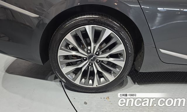 Kia K8 2.5 Gasoline 2WD Noblesse 2022 — фото 5