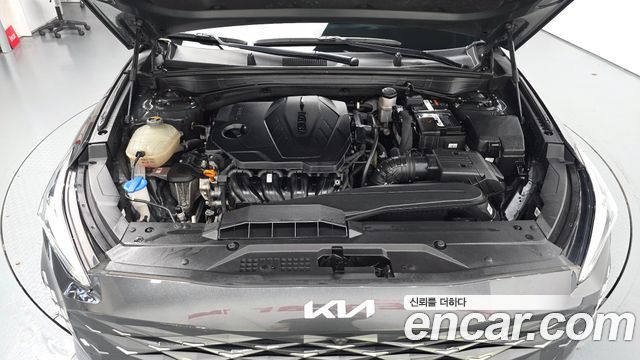 Kia K8 2.5 Gasoline 2WD Noblesse 2022 — фото 6