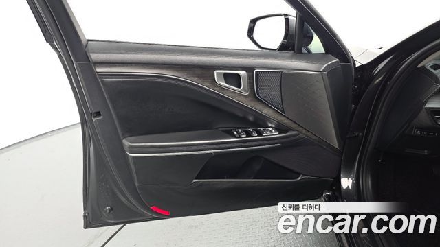 Kia K8 2.5 Gasoline 2WD Noblesse 2022 — фото 24