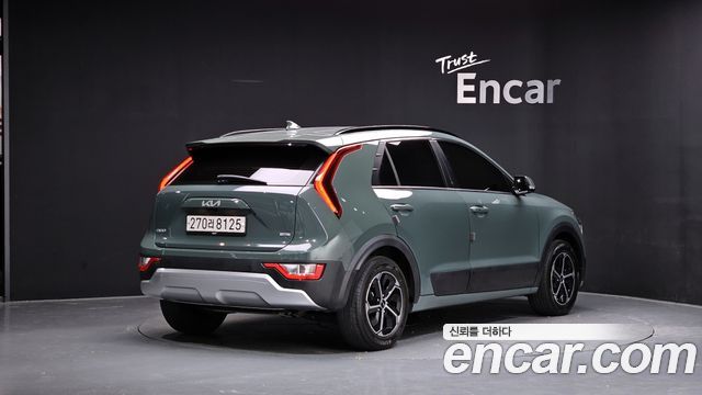 Kia Niro Prestige 2022 — фото 2