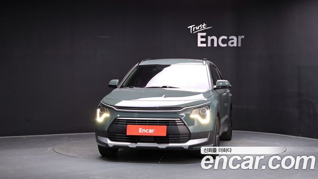 Kia Niro Prestige 2022 — фото 3
