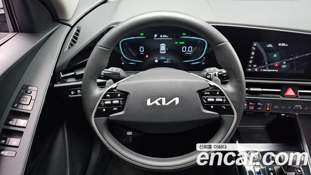 Kia Niro Prestige 2022 — фото 12
