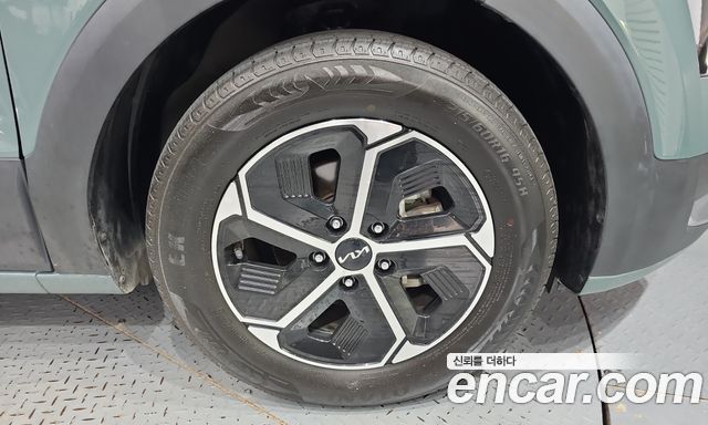 Kia Niro Prestige 2022 — фото 21