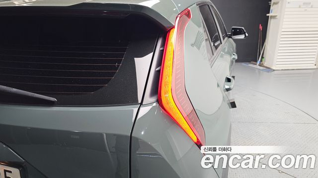Kia Niro Prestige 2022 — фото 23