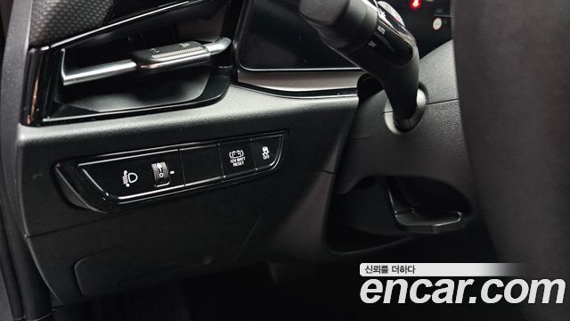 Kia Niro Prestige 2022 — фото 33