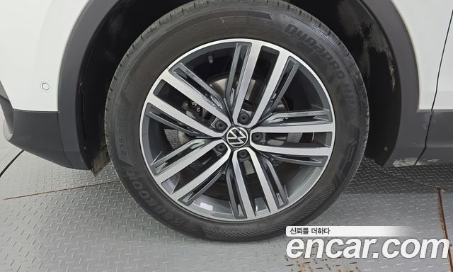 Volkswagen Tiguan (II) 2.0 TDI 4Motion Prestige 2023 — фото 5