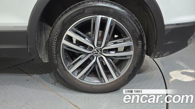Volkswagen Tiguan (II) 2.0 TDI 4Motion Prestige 2023 — фото 21