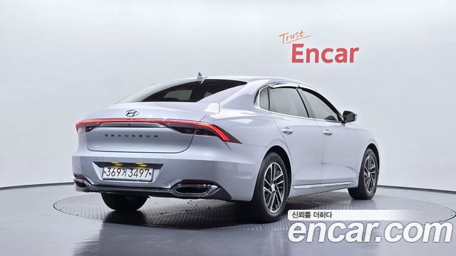 Hyundai Grandeur (IG) 3.0 LPi (Taxi) Deluxe 2021 — фото 2