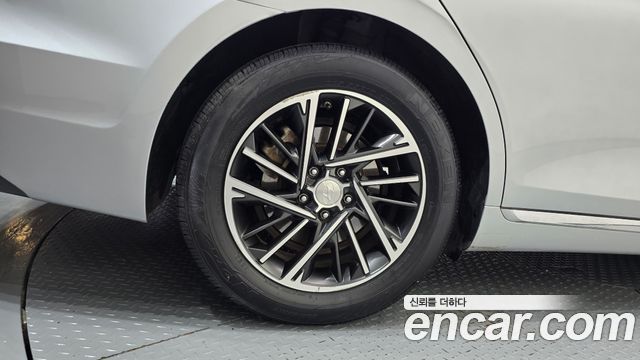 Hyundai Grandeur (IG) 3.0 LPi (Taxi) Deluxe 2021 — фото 5