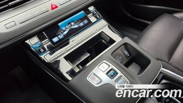 Hyundai Grandeur (IG) 3.0 LPi (Taxi) Deluxe 2021 — фото 9