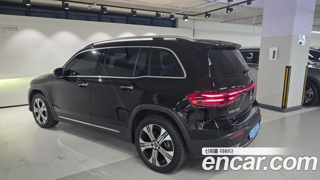 Mercedes-Benz EQB (X243) EQB300 4MATIC Progressive 2026 — фото 3