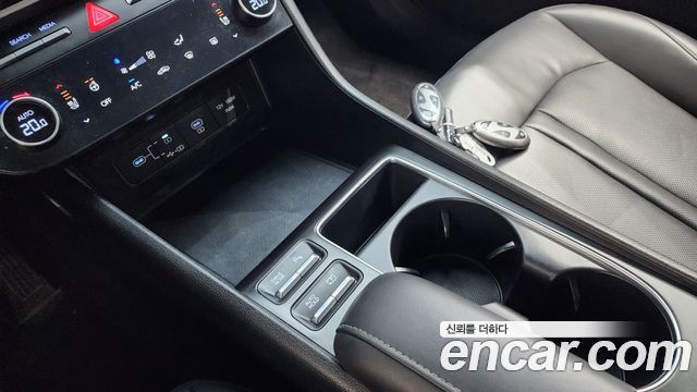 Hyundai Sonata The Edge (DN8) 2.0 Premium 2024 — фото 9