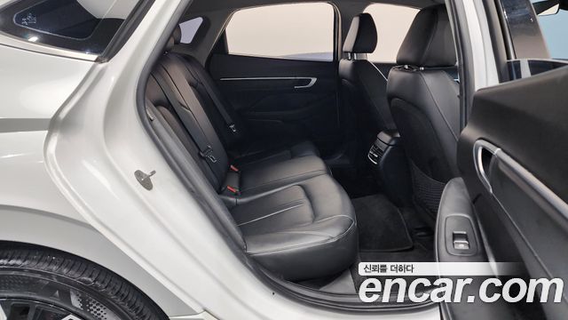 Hyundai Sonata The Edge (DN8) 2.0 Premium 2024 — фото 15