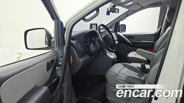 Hyundai Grand Starex Urban 9-Seater Premium 2019 — фото 10