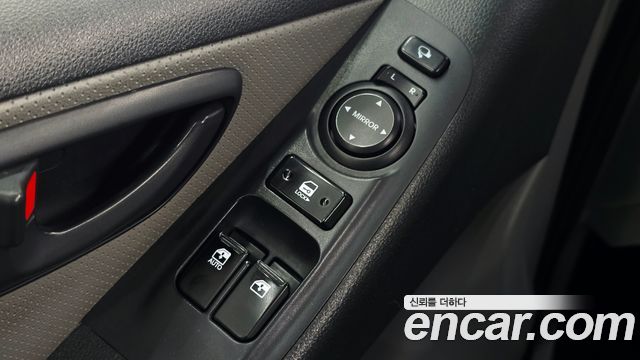 Hyundai Grand Starex Urban 9-Seater Premium 2019 — фото 15