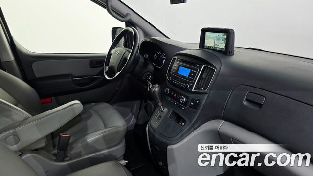 Hyundai Grand Starex Urban 9-Seater Premium 2019 — фото 18