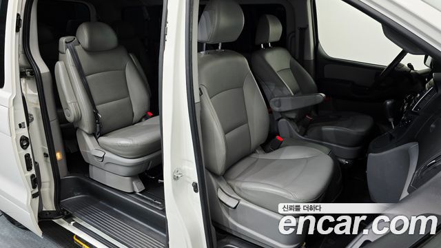 Hyundai Grand Starex Urban 9-Seater Premium 2019 — фото 19